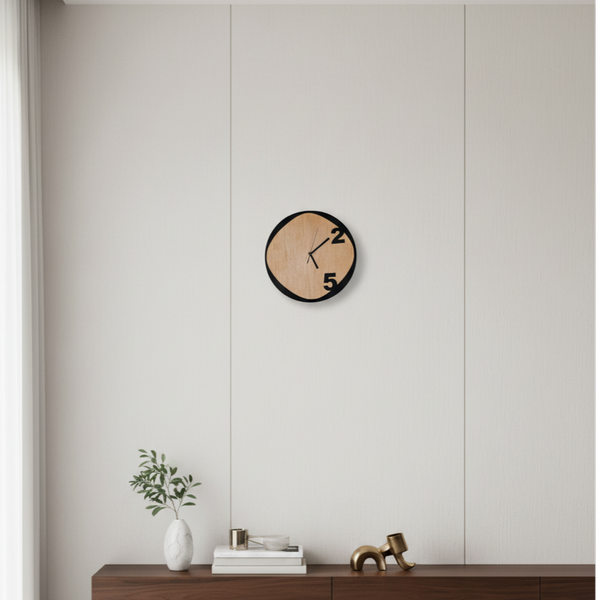 تیک تاک زمان بر روی چوب